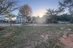 119 Theresa Dr, Graham, TX 76450 - Photo 11