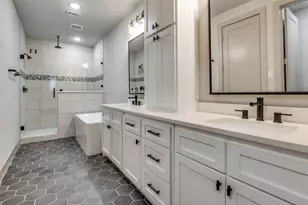 1434 Elevado Dr, Dallas, TX 75212 - Photo 9