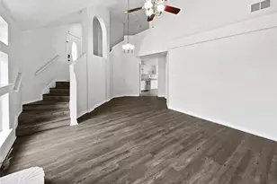 1726 Hillcrest Ct, Balch Springs, TX 75180 - Photo 9