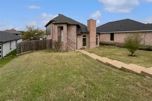1726 Hillcrest Ct, Balch Springs, TX 75180 - Photo 1