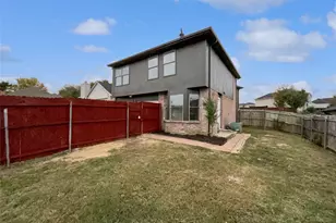 1726 Hillcrest Ct, Balch Springs, TX 75180 - Photo 7