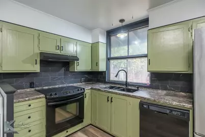 1025 Fannin Street, Abilene, TX 79603 - Photo 5