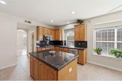 305 Wylie Creek Place, DeSoto, TX 75115 - Photo 37