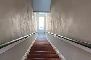 109 NW 20th St, Fort Worth, TX 76164 - Photo 3