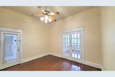 109 NW 20th Street #205, Fort Worth, TX 76164 - Photo 11