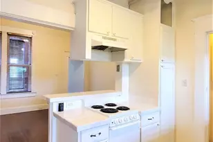 109 NW 20th St, Fort Worth, TX 76164 - Photo 7