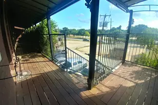 109 NW 20th St, Fort Worth, TX 76164 - Photo 17