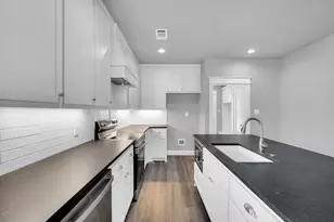 622 Dunn St, Waxahachie, TX 75165 - Photo 3