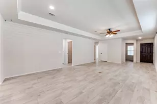 7613 Heritage Dr, Little Elm, TX 76227 - Photo 9