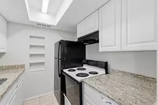 12818 Midway Rd, Dallas, TX 75244 - Photo 15