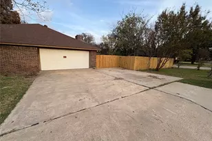 1838 W Taylor St, Sherman, TX 75092 - Photo 33