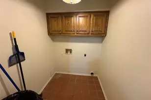 1838 W Taylor St, Sherman, TX 75092 - Photo 5