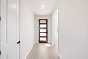 933 Cannes Dr, Red Oak, TX 75154 - Photo 5