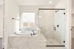 933 Cannes Dr, Red Oak, TX 75154 - Photo 21