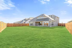 933 Cannes Dr, Red Oak, TX 75154 - Photo 39