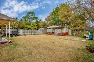 105 W 6th St, Lindsay, TX 76250 - Photo 29