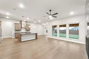 905 Denham Dr, Red Oak, TX 75154 - Photo 7