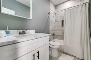 4707 Barry Ave, Dallas, TX 75223 - Photo 11