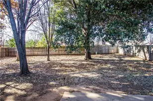 2405 Cranberry Ln, Euless, TX 76039 - Photo 19