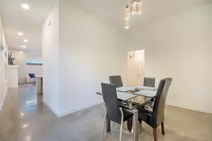 2210 Lola Ct, Dallas, TX 75206 - Photo 11