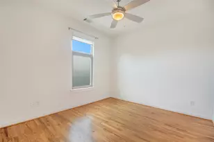 2210 Lola Ct, Dallas, TX 75206 - Photo 25