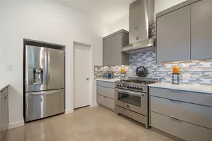 2210 Lola Ct, Dallas, TX 75206 - Photo 7