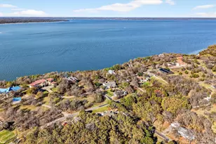 380 Crescent Dr, Pottsboro, TX 75076 - Photo 5