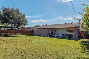 3217 Lariat Ln, Garland, TX 75042 - Photo 13