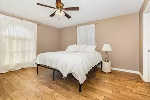 2704 Shady Grove Dr, Bedford, TX 76021 - Photo 13