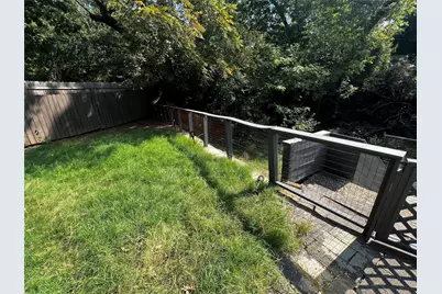 208 Cliffdale Avenue, Dallas, TX 75211 - Photo 31