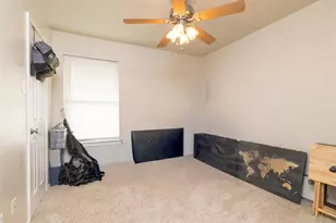 401 Berryhill Dr, Springtown, TX 76082 - Photo 19