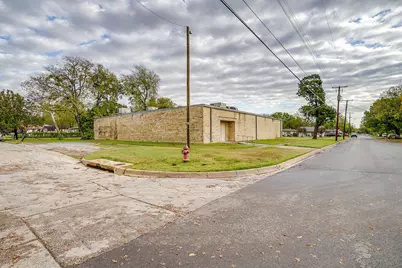 5550 Baylor Avenue, River Oaks, TX 76114 - Photo 13