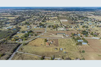 2121 Rock Creek Road, Crowley, TX 76036 - Photo 17