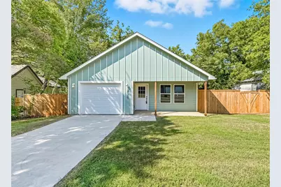 825 W Walker Street, Denison, TX 75020 - Photo 1