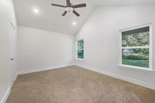 825 W Walker St, Denison, TX 75020 - Photo 15