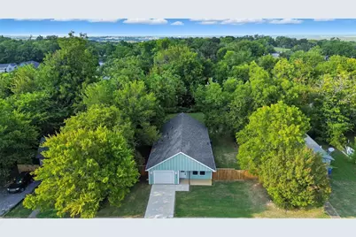 825 W Walker Street, Denison, TX 75020 - Photo 3