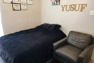 200 Morning Star Ct, Irving, TX 75063 - Photo 23