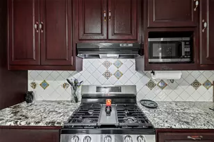 2002 NE Main St, Ennis, TX 75119 - Photo 7