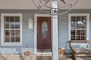 2002 NE Main St, Ennis, TX 75119 - Photo 5