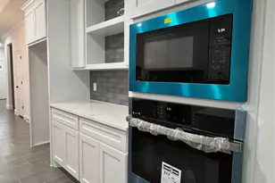 615 Luxton St, Fort Worth, TX 76104 - Photo 11