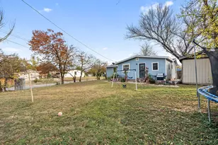 1202 W Strong Pkwy, Grand Prairie, TX 75050 - Photo 21