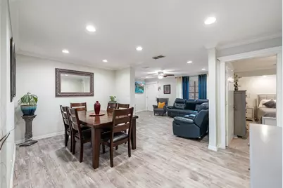 1202 W Strong Parkway, Grand Prairie, TX 75050 - Photo 11