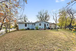 1202 W Strong Pkwy, Grand Prairie, TX 75050 - Photo 19