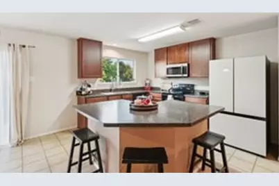 7065 Seton Hall Drive, Fort Worth, TX 76120 - Photo 7