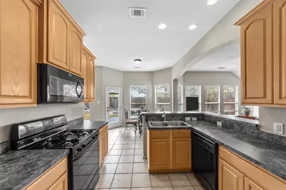 1128 Shell Beach Drive, Little Elm, TX 75068 - Photo 9