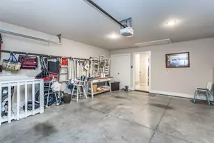 513 Pathfinder St, Collinsville, TX 76233 - Photo 31