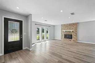 1402 Country Ln, Allen, TX 75002 - Photo 5