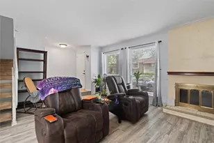 11926 Leisure Dr, Dallas, TX 75243 - Photo 5