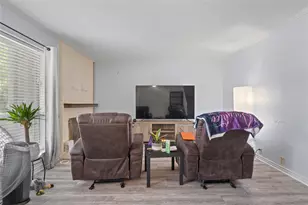 11926 Leisure Dr, Dallas, TX 75243 - Photo 7