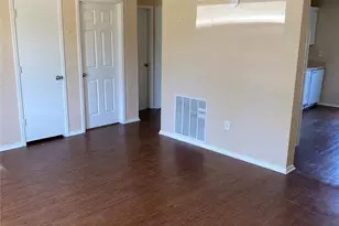 309-311 Lilac Dr, Granbury, TX 76049 - Photo 11